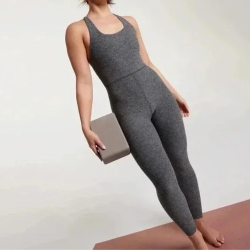 Calia By Carrie Underwood Women XS Smog Gray Sleeveless Lustralux Bodysuit NWT